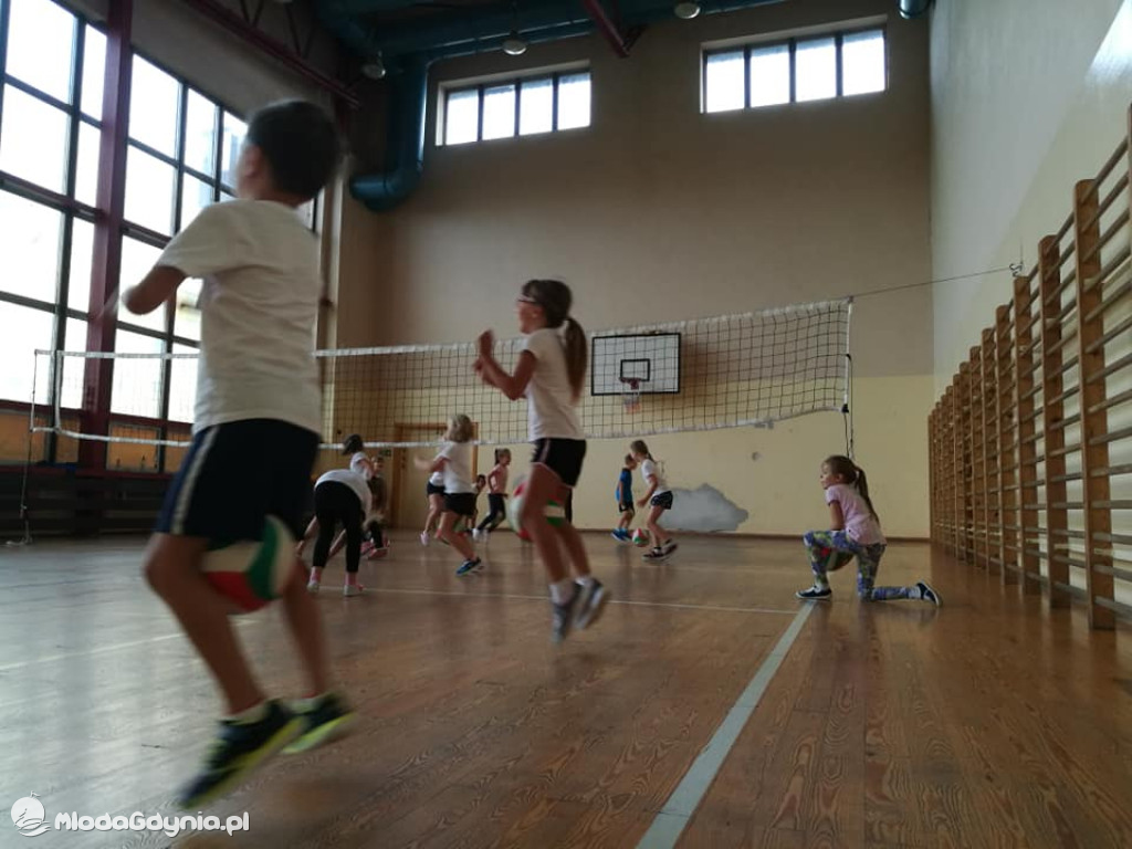 SP 43 - pierwszaki na wf-ie