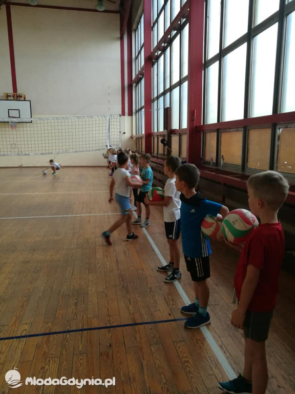 SP 43 - pierwszaki na wf-ie