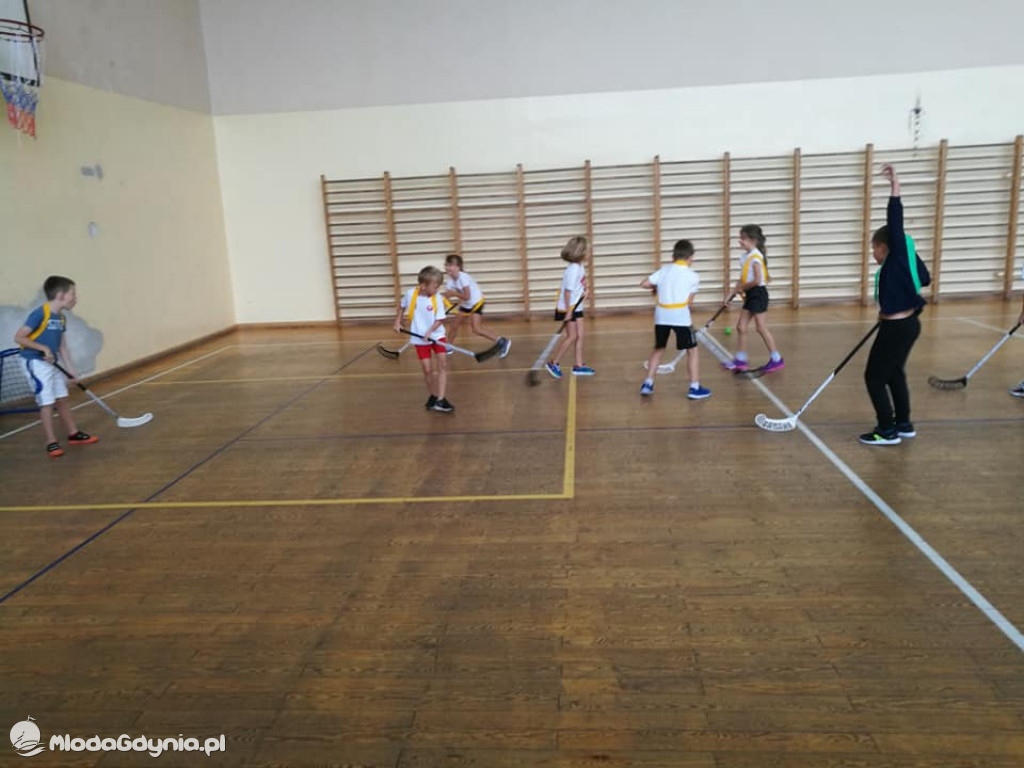 SP 43 - pierwszaki na wf-ie