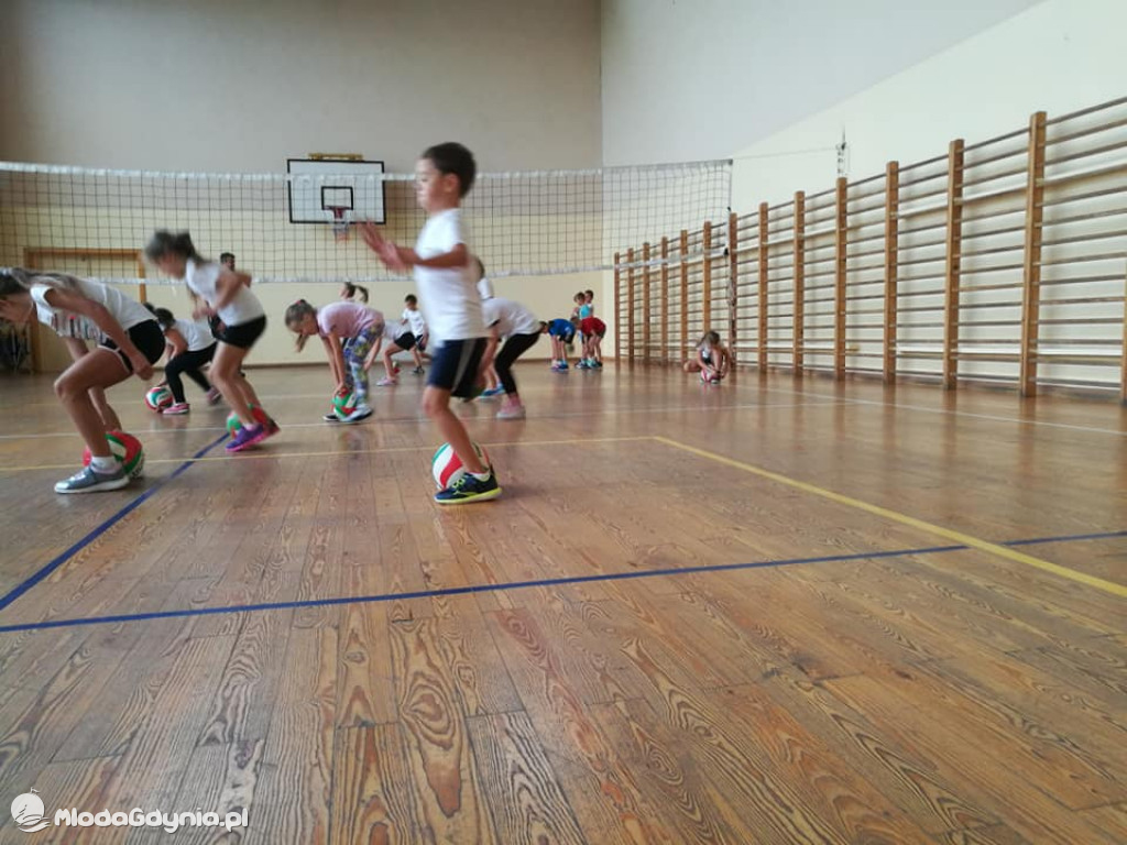 SP 43 - pierwszaki na wf-ie