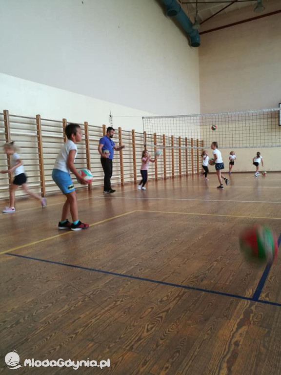 SP 43 - pierwszaki na wf-ie