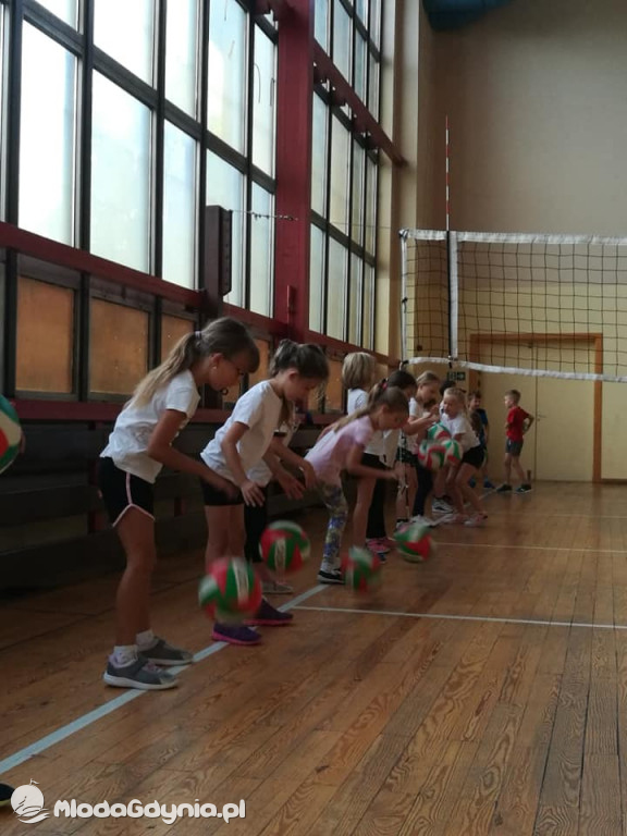 SP 43 - pierwszaki na wf-ie