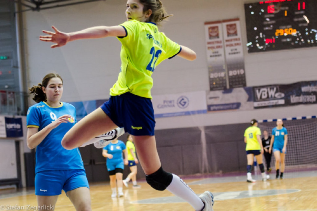 Juniorki SPR Gdynia - MKS Truso Elbląg 32:28