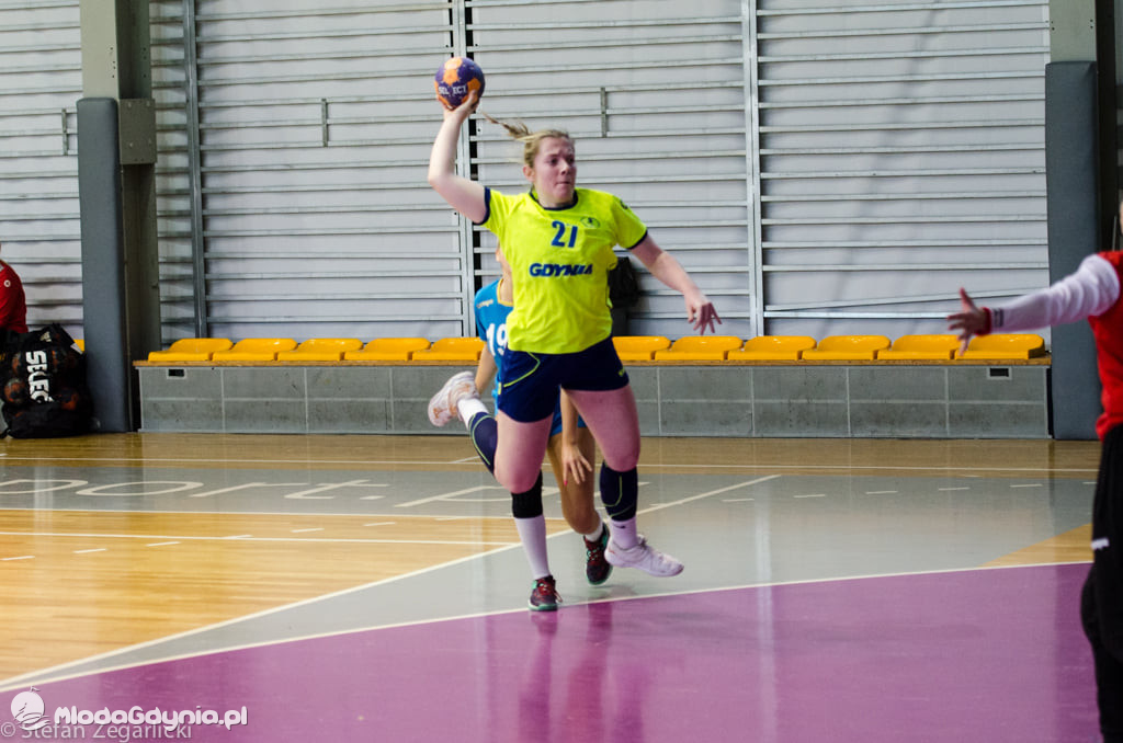 Juniorki SPR Gdynia - MKS Truso Elbląg 32:28