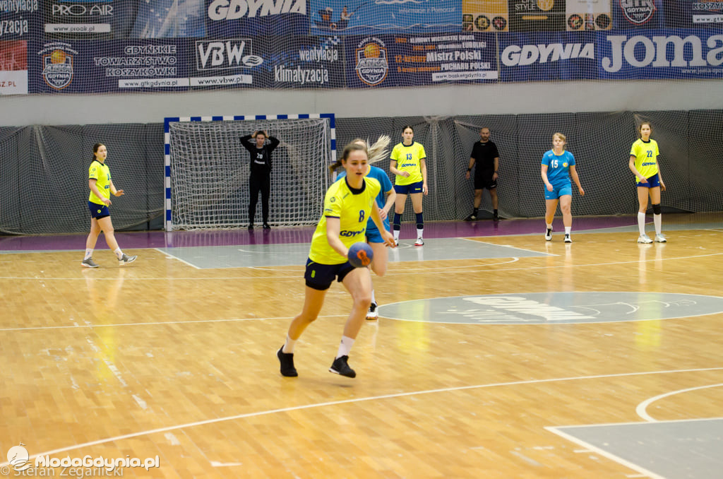 Juniorki SPR Gdynia - MKS Truso Elbląg 32:28