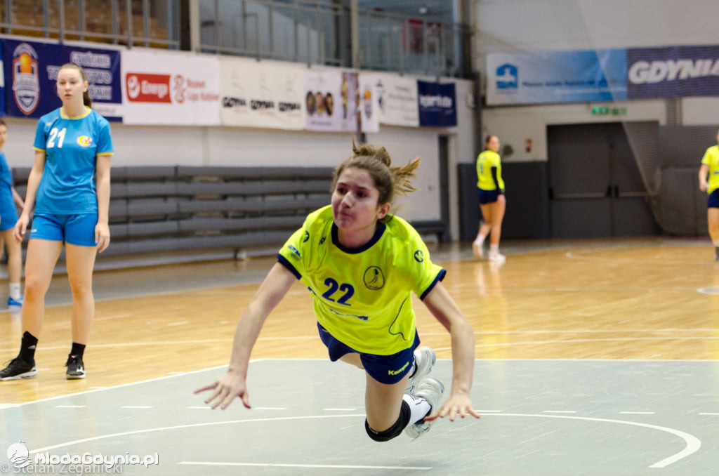 Juniorki SPR Gdynia - MKS Truso Elbląg 32:28