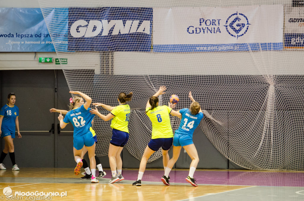 Juniorki SPR Gdynia - MKS Truso Elbląg 32:28