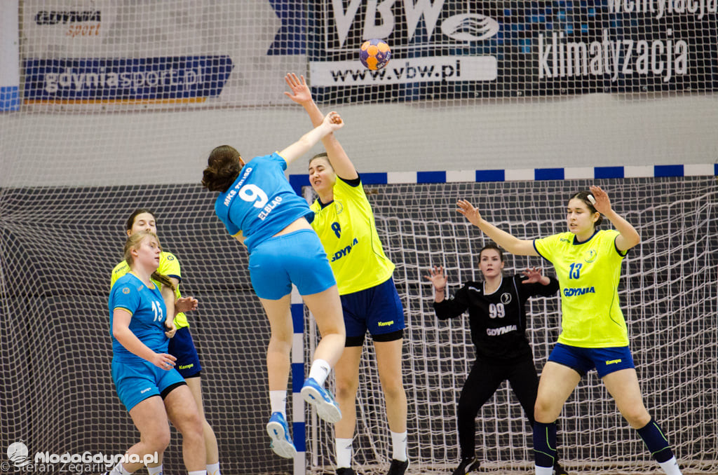 Juniorki SPR Gdynia - MKS Truso Elbląg 32:28