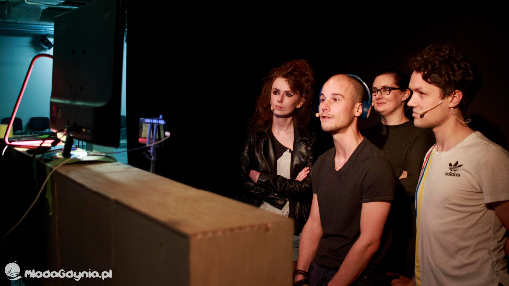 Teatr Gdynia Główna - IZOracje - Teatr Forum online