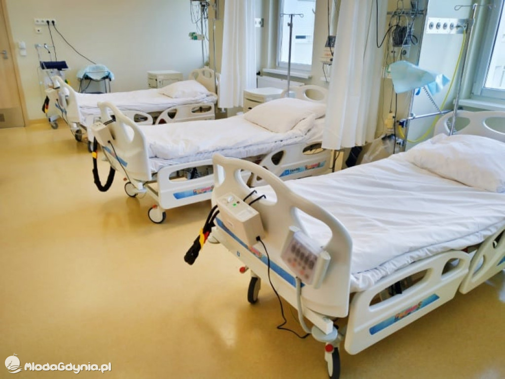 Szpital PCK - łóżka z WOŚP