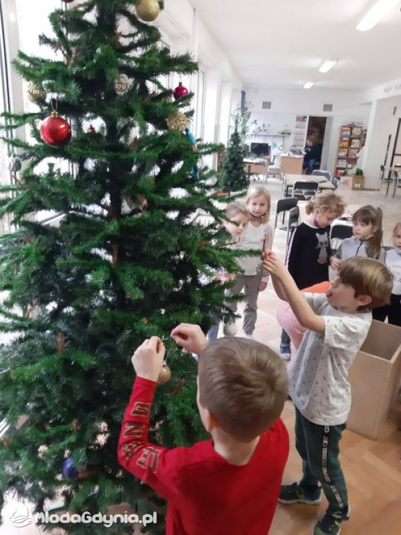 Choinka w świetlicy SP 26 - 2020