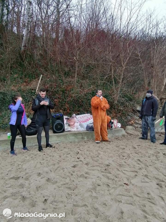 Morsowanie dla Olusia - 13 grudnia 2020, plaża w Redłowie