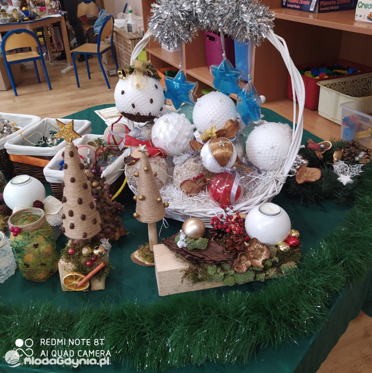 SP 40 - kiermasz Dzieci Dzieciom - Hospicjum dziękuje