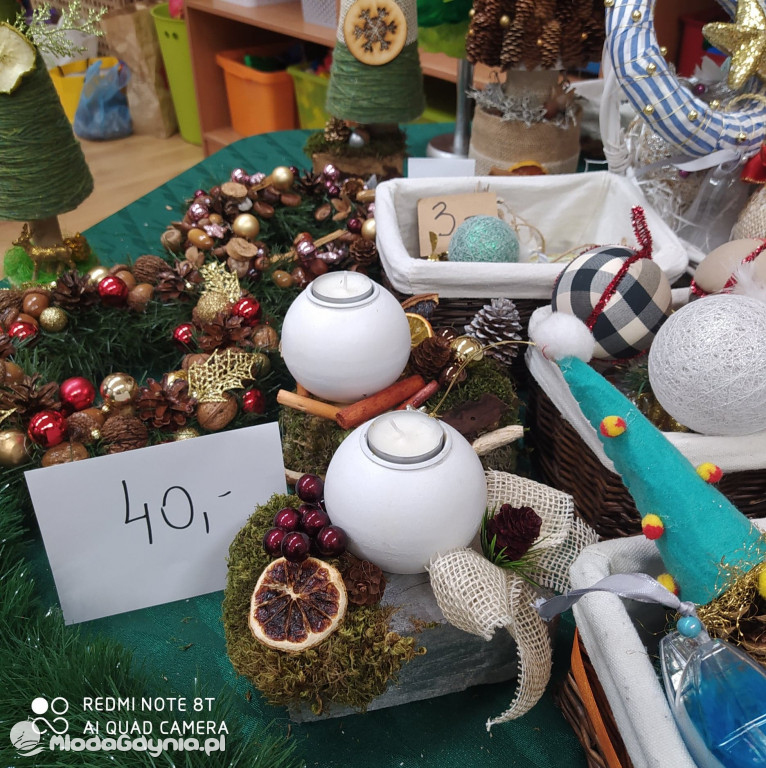 SP 40 - kiermasz Dzieci Dzieciom - Hospicjum dziękuje