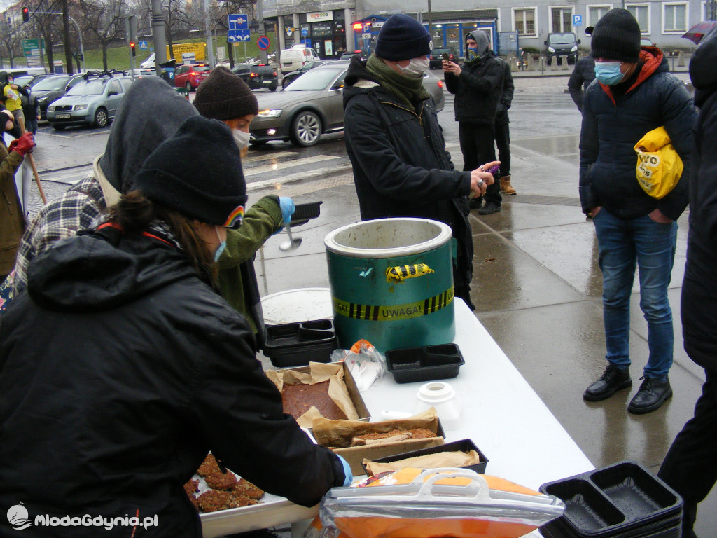 Food not bombs (jedzenie zamiast bomb) - 23.01.2021