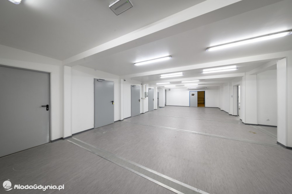 Etapy powstawania szpitala tymczasowego na AMBEREXPO