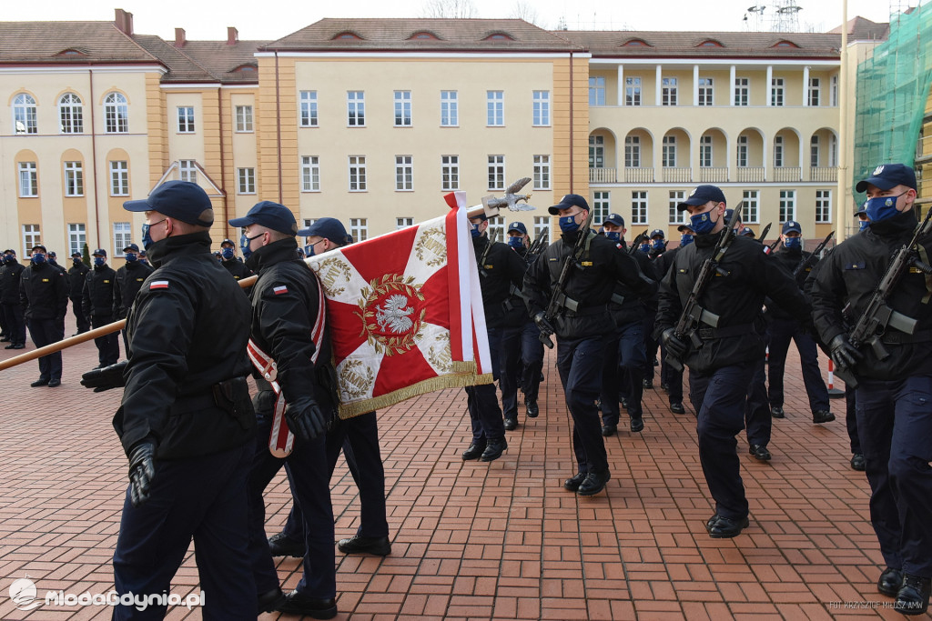 Absolwenci uczelni wyższych złożyli przysięgę wojskową