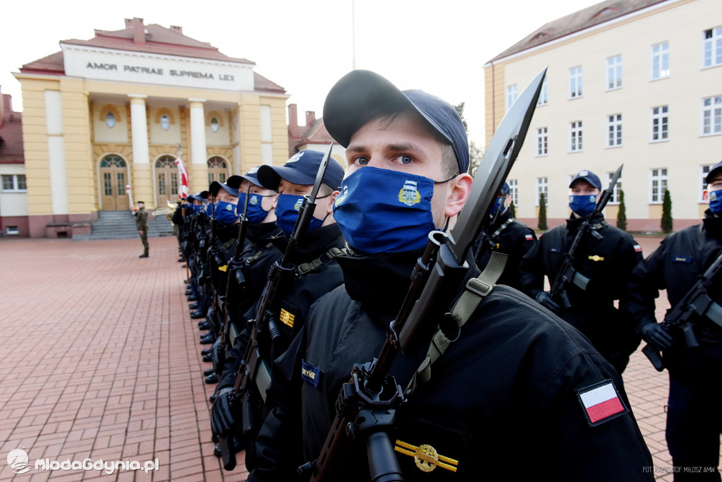 Absolwenci uczelni wyższych złożyli przysięgę wojskową