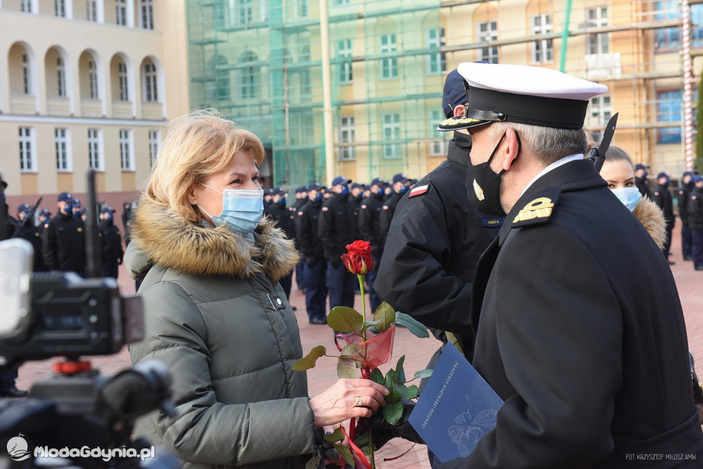 Absolwenci uczelni wyższych złożyli przysięgę wojskową