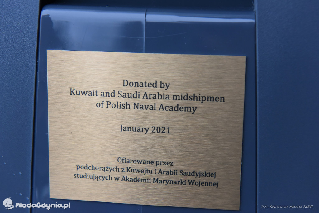 PODCHORĄŻOWIE ARABSCY WSPARLI HOSPICJUM