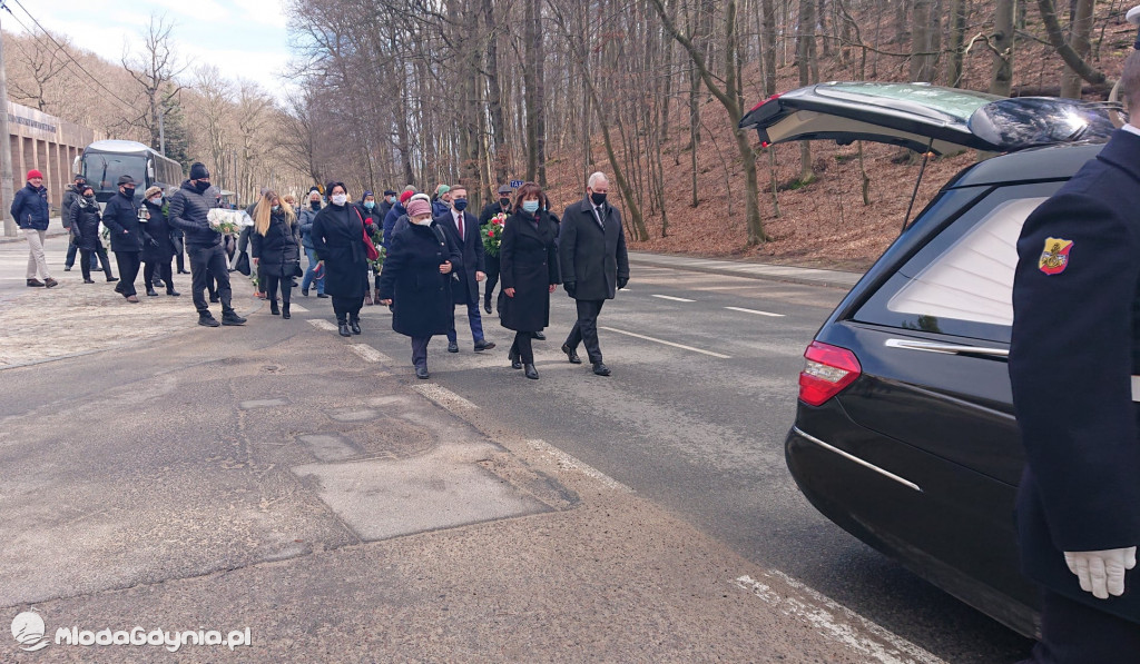 Pożegnaliśmy dzisiaj z asystą wojskową Teresę Zajdel. Działaczkę Solidarności i Solidarności Walczącej