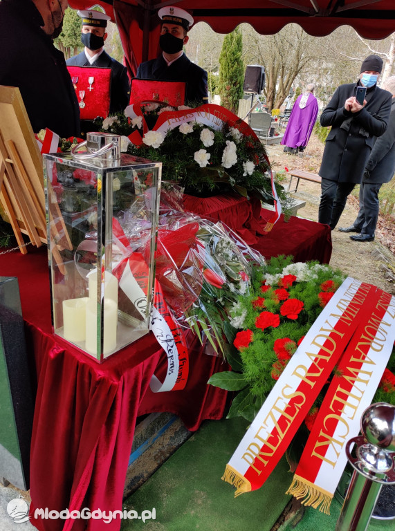 Pożegnaliśmy dzisiaj z asystą wojskową Teresę Zajdel. Działaczkę Solidarności i Solidarności Walczącej