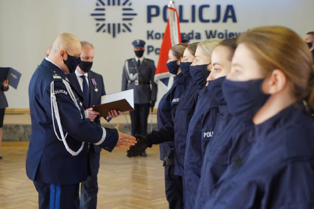 Nowo przyjęci policjanci złożyli ślubowanie