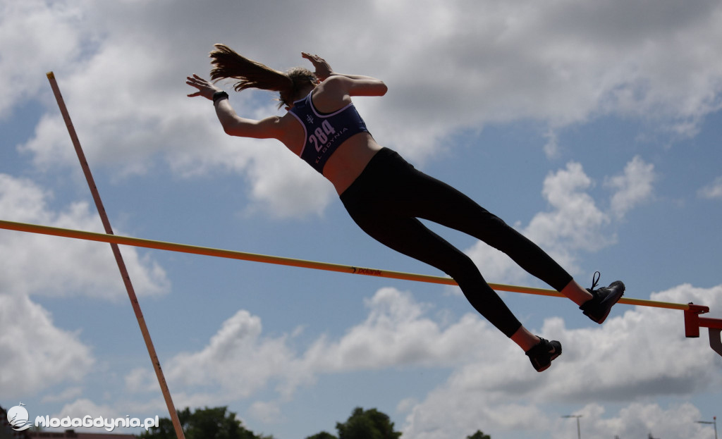 Mistrzostwa Okręgu w Wielobojach Młodzików i w skoku o tyczce U-12 i U-14 w Sztumie 2021