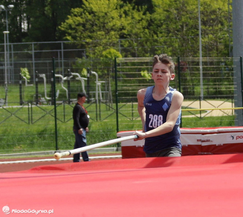 Mistrzostwa Okręgu w Wielobojach Młodzików i w skoku o tyczce U-12 i U-14 w Sztumie 2021