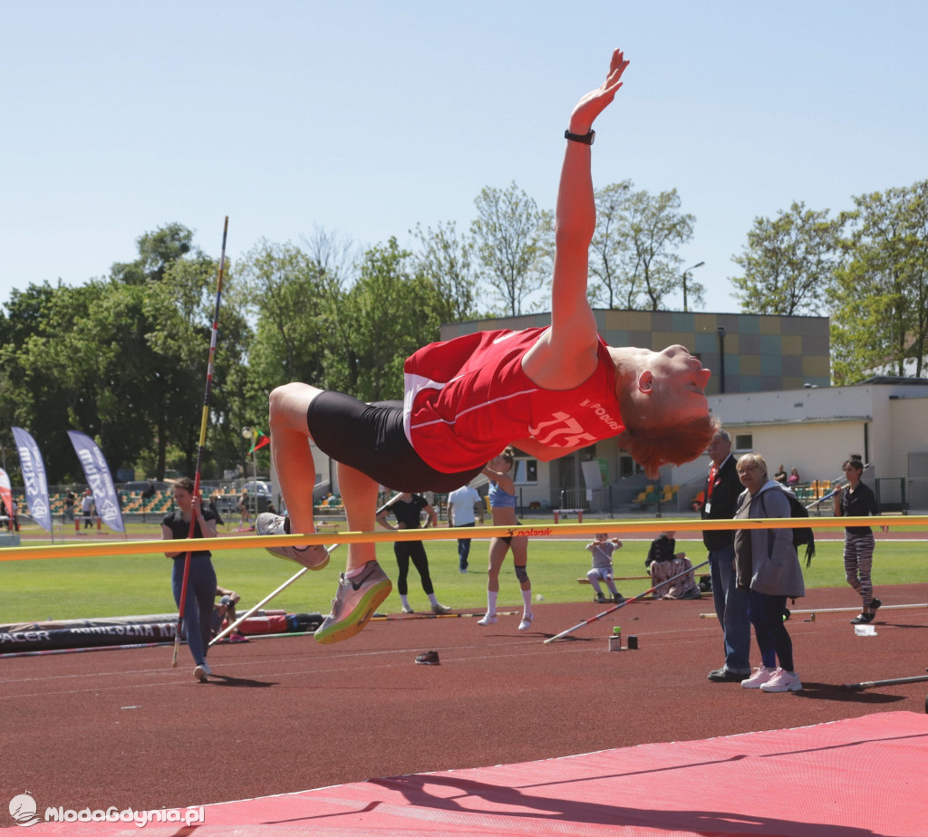 Mistrzostwa Okręgu w Wielobojach Młodzików i w skoku o tyczce U-12 i U-14 w Sztumie 2021