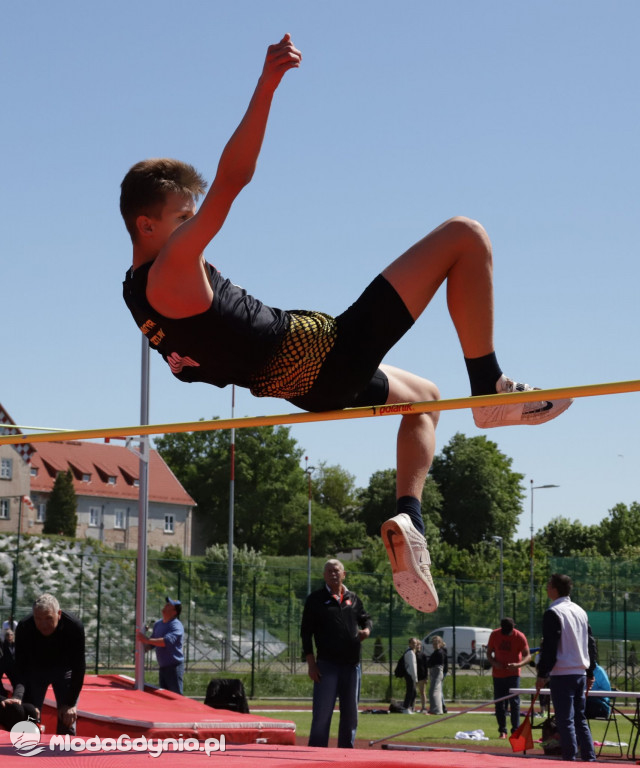 Mistrzostwa Okręgu w Wielobojach Młodzików i w skoku o tyczce U-12 i U-14 w Sztumie 2021