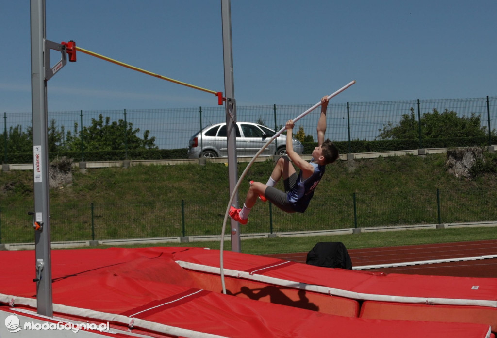 Mistrzostwa Okręgu w Wielobojach Młodzików i w skoku o tyczce U-12 i U-14 w Sztumie 2021