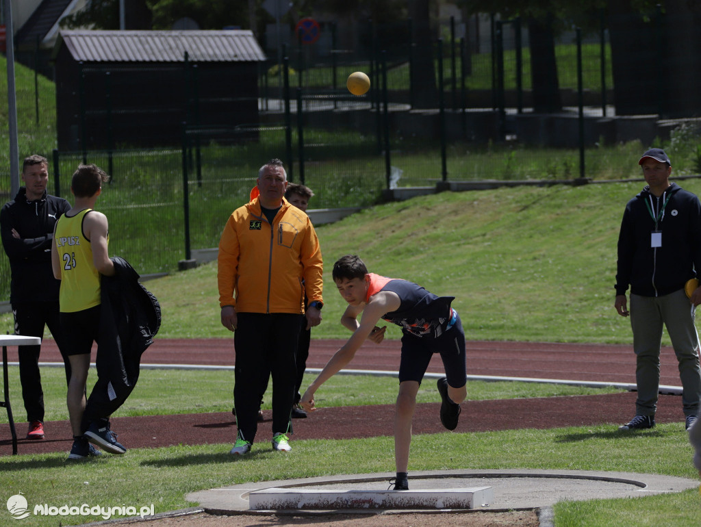 Mistrzostwa Okręgu w Wielobojach Młodzików i w skoku o tyczce U-12 i U-14 w Sztumie 2021