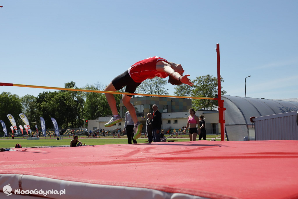 Mistrzostwa Okręgu w Wielobojach Młodzików i w skoku o tyczce U-12 i U-14 w Sztumie 2021