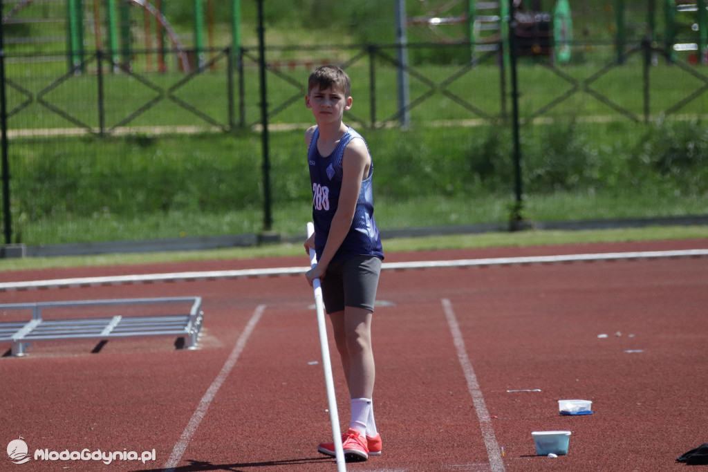 Mistrzostwa Okręgu w Wielobojach Młodzików i w skoku o tyczce U-12 i U-14 w Sztumie 2021