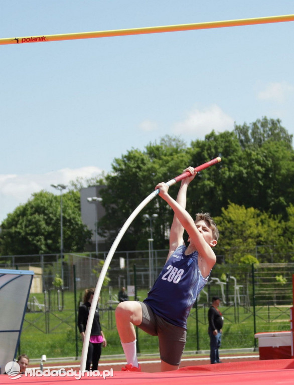 Mistrzostwa Okręgu w Wielobojach Młodzików i w skoku o tyczce U-12 i U-14 w Sztumie 2021