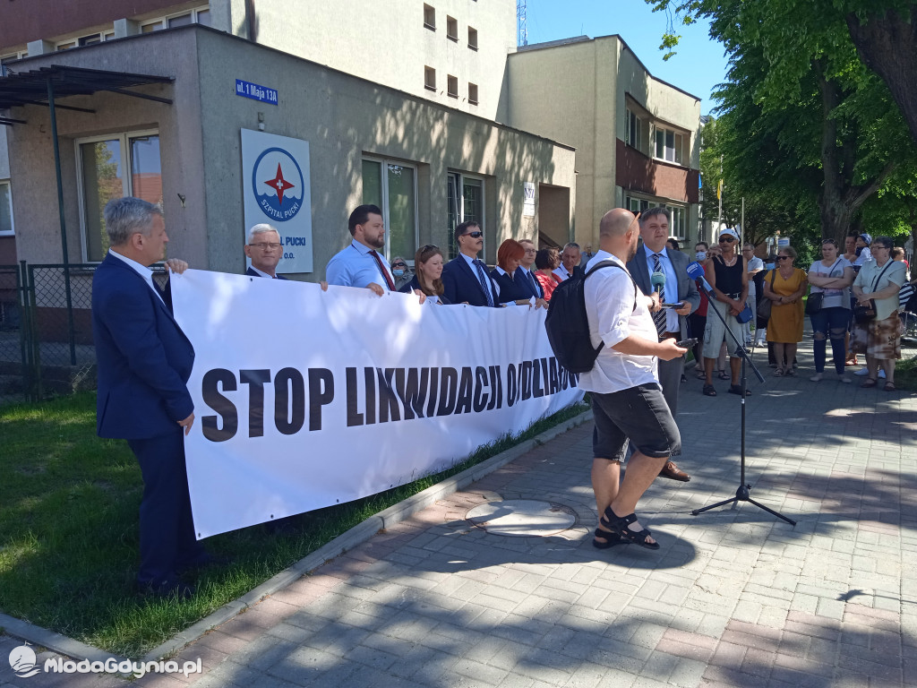 Puck 10.06.2021 - konferencja prasowa ws likwidacji oddziałów Pediatrii oraz Ginekologii i Położnictwa