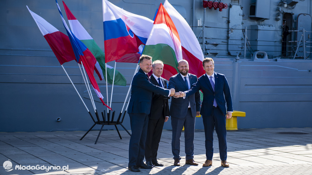 Ministrowie obrony V 4 spotkali się w Gdyni