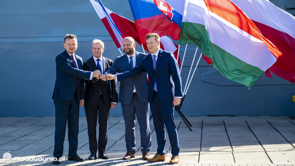 Ministrowie obrony V 4 spotkali się w Gdyni