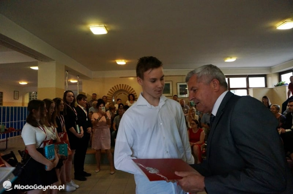 SP 28 - pożegnanie VIII klas 24.06.2021