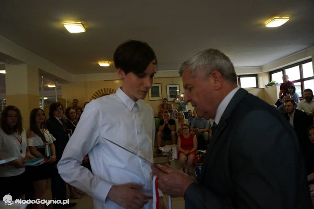 SP 28 - pożegnanie VIII klas 24.06.2021