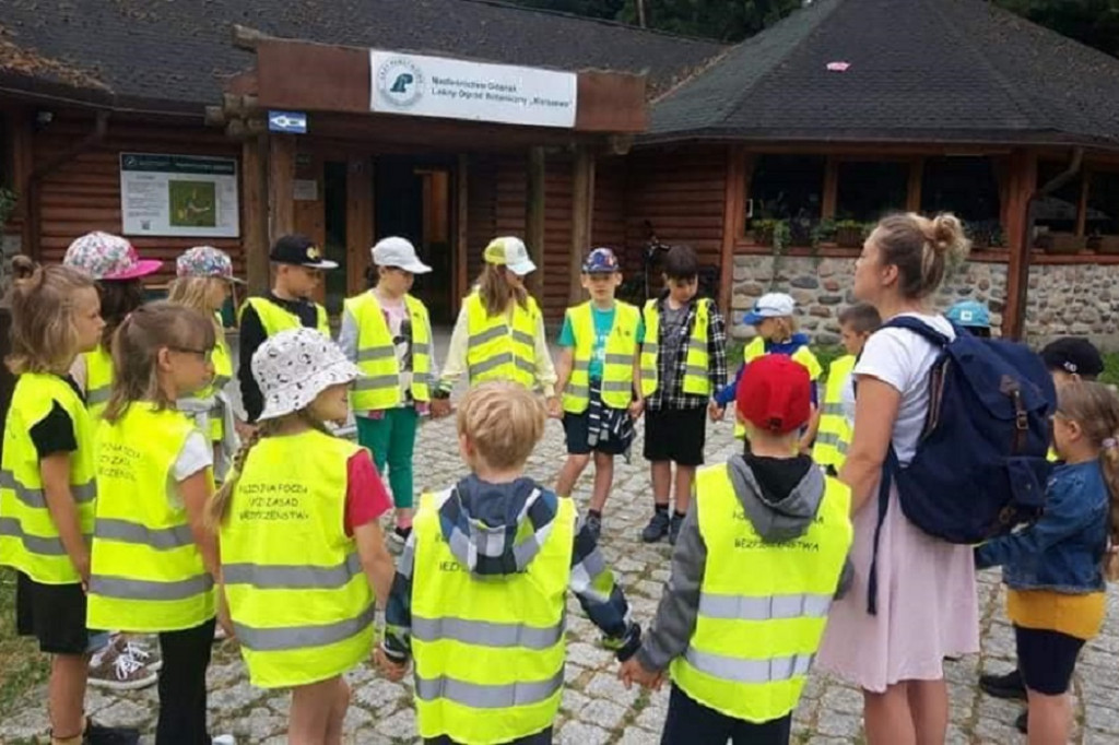 Klasa 2c SP 51 świętowała zakończenie roku na wycieczce w Marszewie