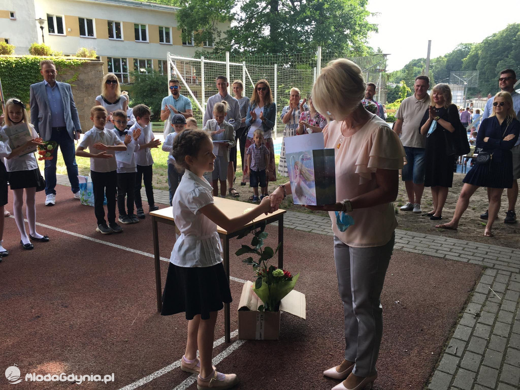 SP 26 - Uroczyste zakończenie roku szkolnego 2020/2021