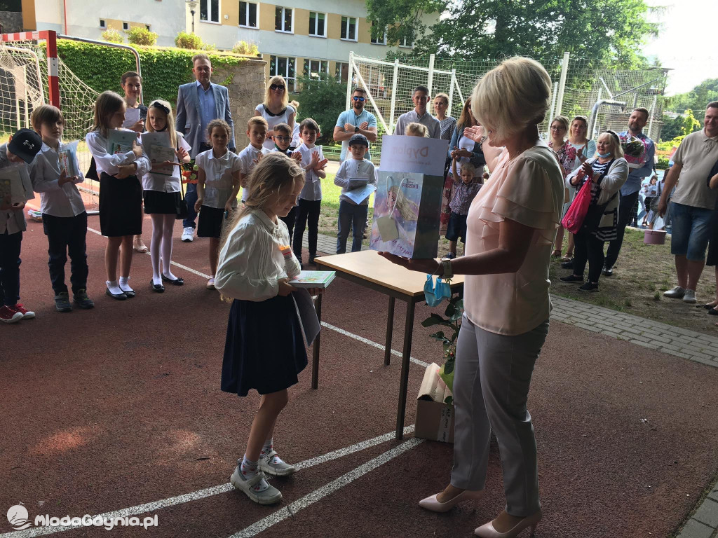 SP 26 - Uroczyste zakończenie roku szkolnego 2020/2021