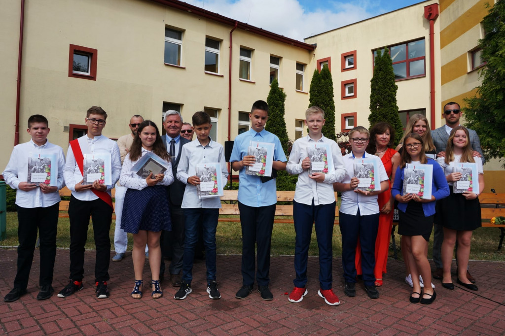 SP 28 - zakończenie roku szkolnego 2021/2021