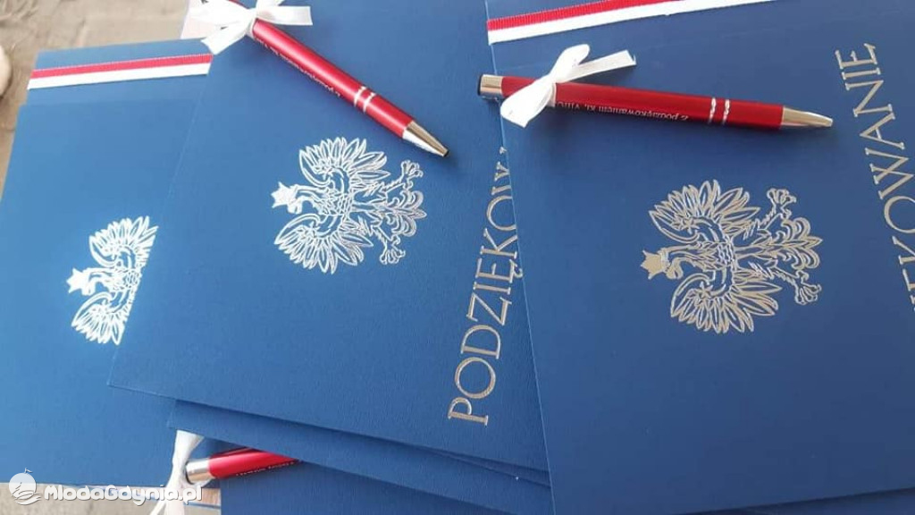 SP 42 - uroczyste pożegnanie klas ósmych 25.06.2021