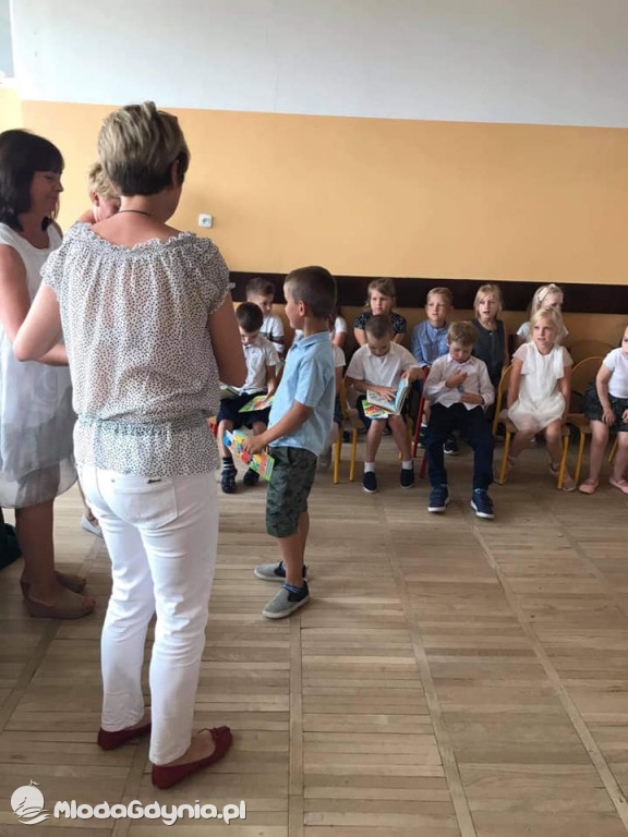 SP 43 - 24 czerwca grupy zerowe uroczyście zakończyły rok szkolny 2020/2021