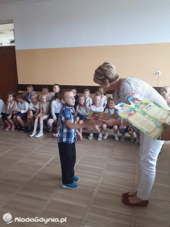 SP 43 - 24 czerwca grupy zerowe uroczyście zakończyły rok szkolny 2020/2021