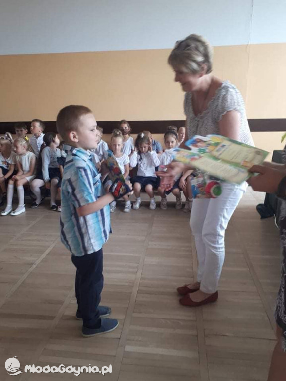 SP 43 - 24 czerwca grupy zerowe uroczyście zakończyły rok szkolny 2020/2021