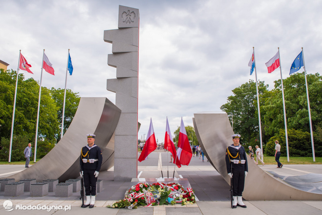 W dniu Święta Marynarki Wojennej 2021, w Kwaterze Pamięci na oksywskim cmentarzu MW oraz pod Pomnikiem Polska Morska